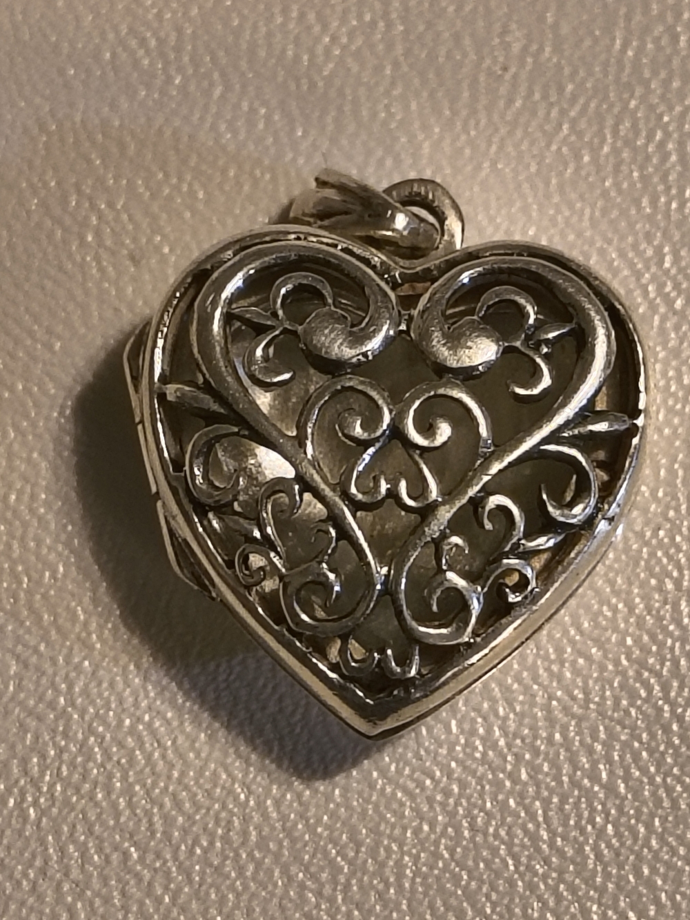 Vintage Sterling Silver Heart Filigree Scrollwork Locket Pendant Signed